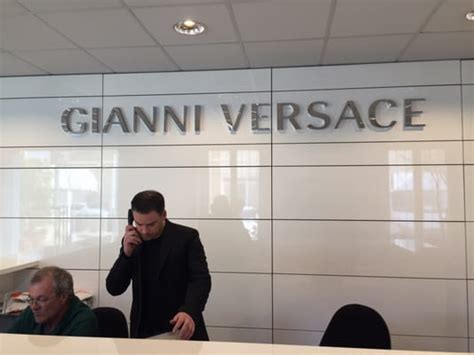 Recensioni di Gianni Versace Spa. (Negozio) a Novara (Novara).